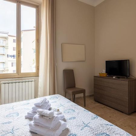 Blu Sea Rooms Ла-Спеція Екстер'єр фото