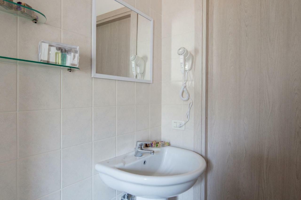 Blu Sea Rooms Ла-Спеція Екстер'єр фото