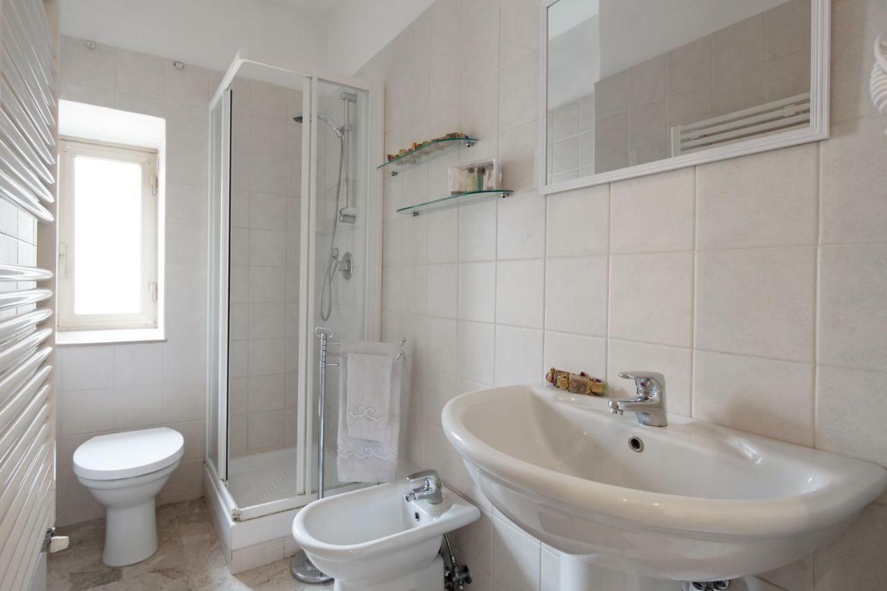 Blu Sea Rooms Ла-Спеція Екстер'єр фото